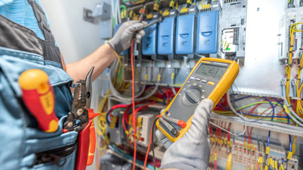 Best Electrician Near Me  in North Pearsall, TX
